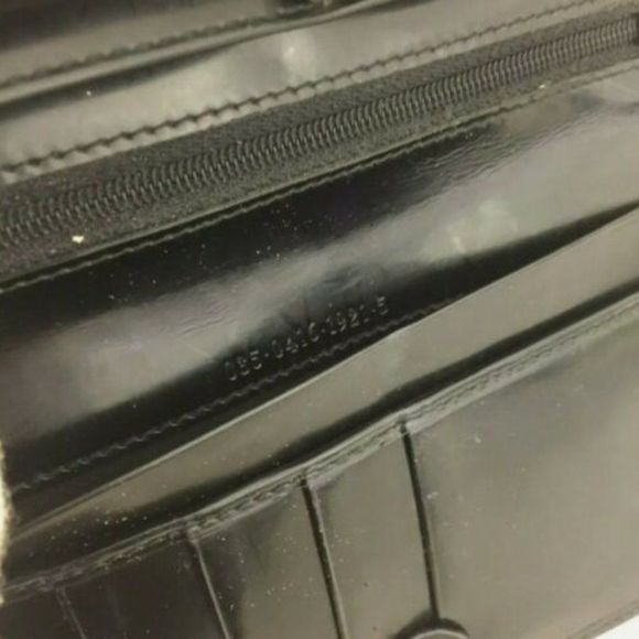 GUCCI Interlocking G Patent Leather Long Bifold Wallet /P3087. - Picture 5 of 6